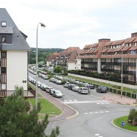 Apartment Rue Des Martrois * Villers-sur-Mer